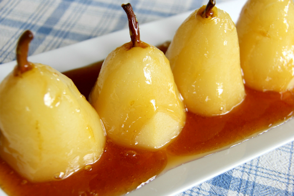 Wine-Poached-Pears_600x400