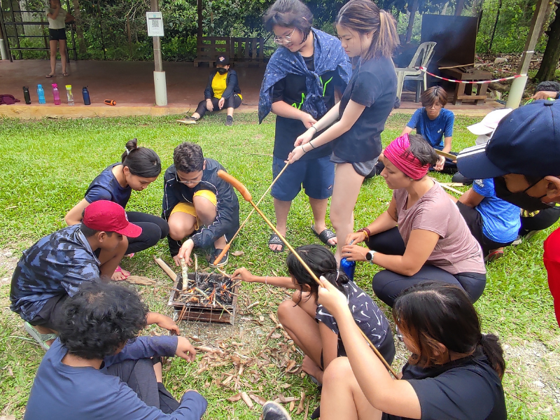 students cooking