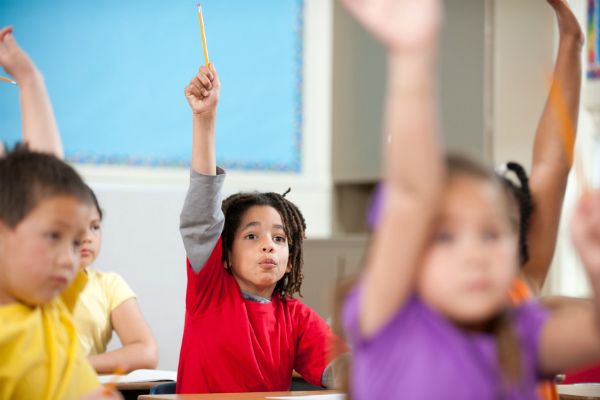 raising-hand_600x400