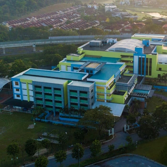 Asia Pacific International School (APIS)